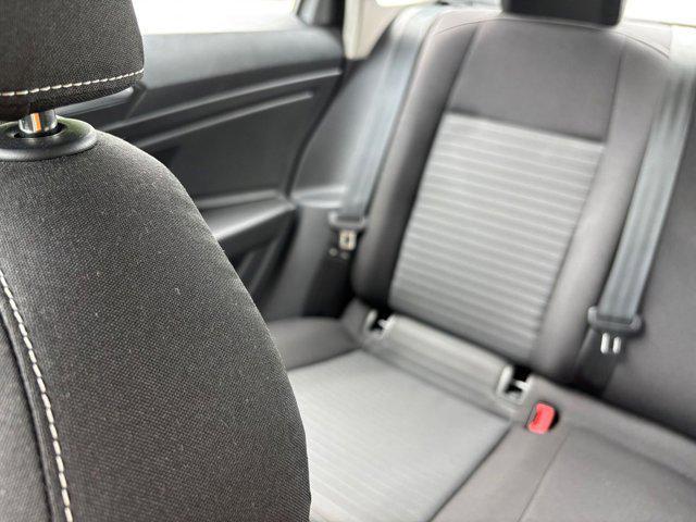 Photo of 2024 Pyrite Silver Metallic Volkswagen Jetta