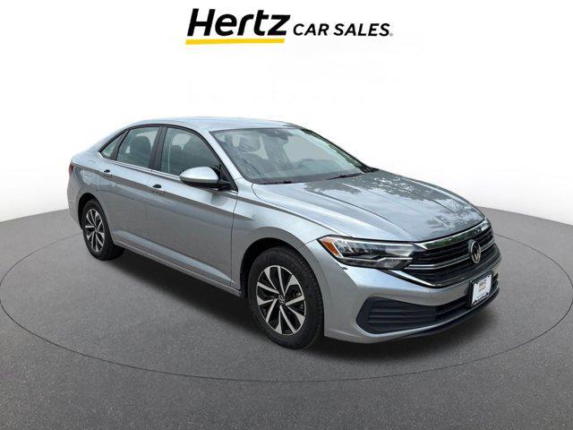 Photo of 2024 Pyrite Silver Metallic Volkswagen Jetta