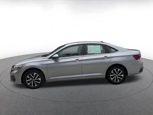Photo of 2024 Pyrite Silver Metallic Volkswagen Jetta