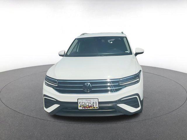 Photo of 2024 Pure White Volkswagen Tiguan