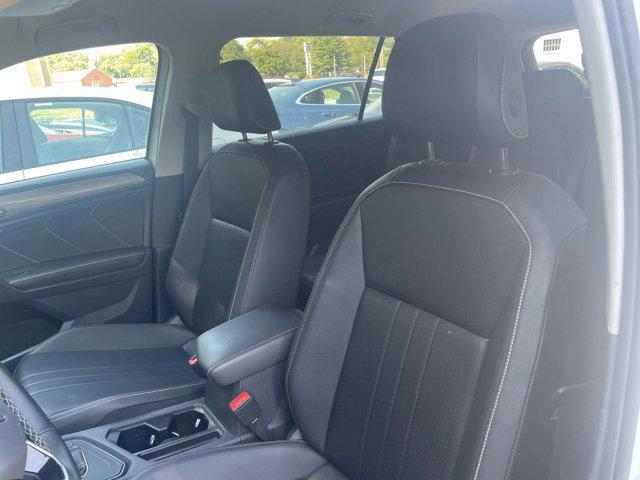 Photo of 2024 Pure White Volkswagen Tiguan