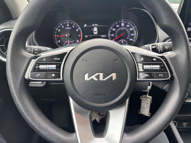 Photo of 2024 Snow White Pearl Kia Forte