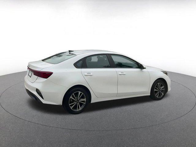 Photo of 2024 Snow White Pearl Kia Forte