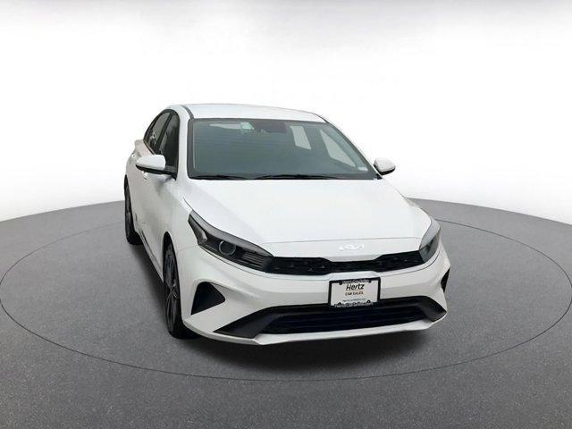 Photo of 2024 Snow White Pearl Kia Forte