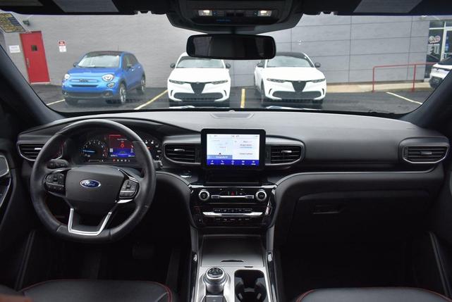 Photo of 2022 Atlas Blue Metallic Ford Explorer