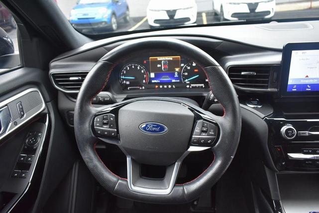 Photo of 2022 Atlas Blue Metallic Ford Explorer