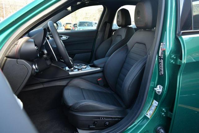 Photo of 2025 Verde Fangio Metallic Alfa Romeo Giulia