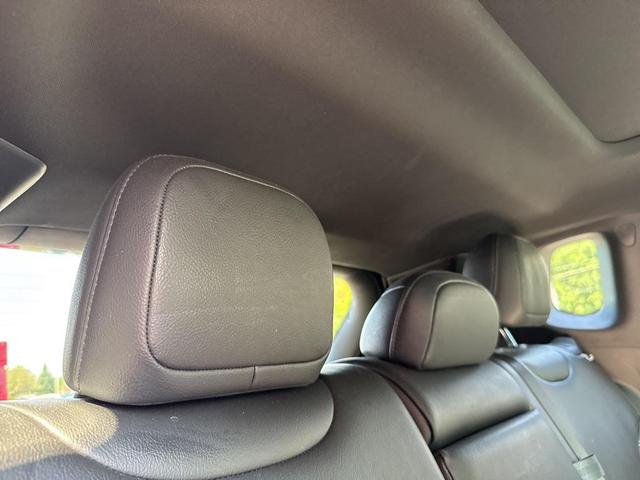 Photo of 2023 Bright White Clearcoat Jeep Compass