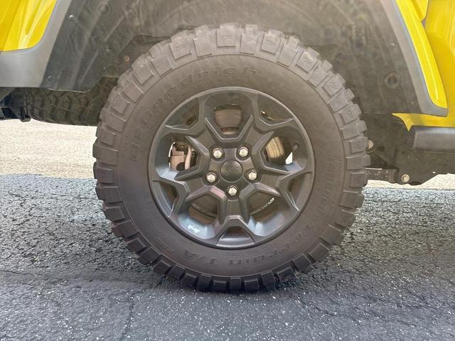 Photo of 2023 High Velocity Clearcoat Jeep Gladiator