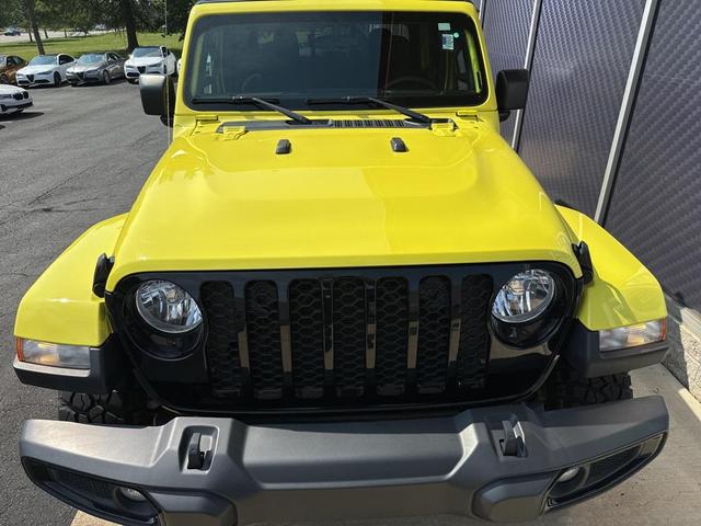 Photo of 2023 High Velocity Clearcoat Jeep Gladiator
