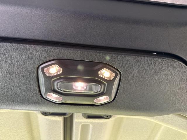 Photo of 2023 High Velocity Clearcoat Jeep Gladiator
