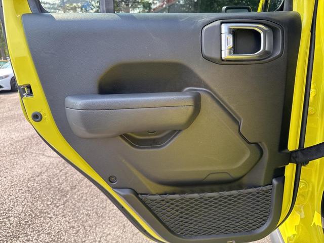 Photo of 2023 High Velocity Clearcoat Jeep Gladiator