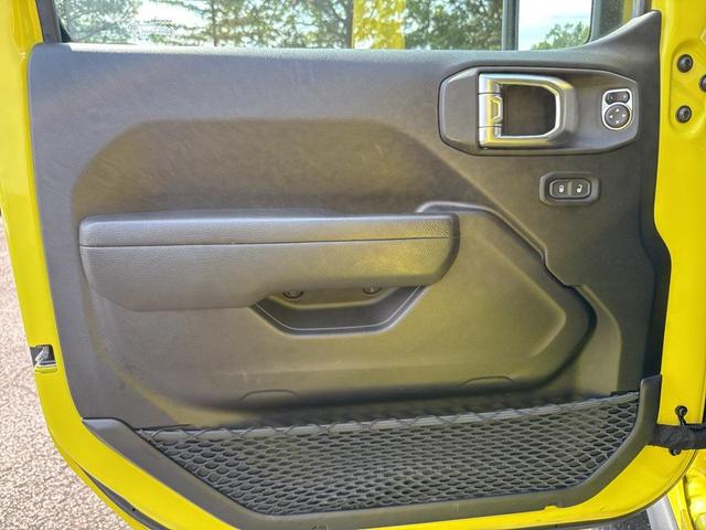 Photo of 2023 High Velocity Clearcoat Jeep Gladiator