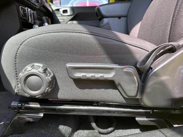 Photo of 2023 High Velocity Clearcoat Jeep Gladiator