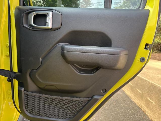 Photo of 2023 High Velocity Clearcoat Jeep Gladiator