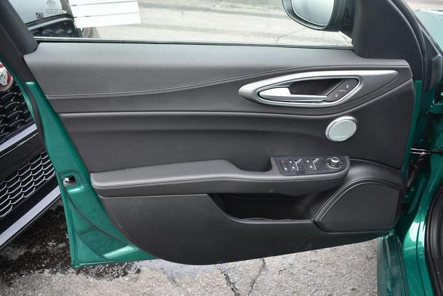 Photo of 2025 Verde Fangio Metallic Alfa Romeo Giulia