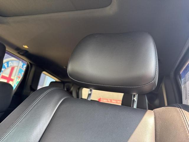 Photo of 2020 Bright White Clearcoat Jeep Grand Cherokee