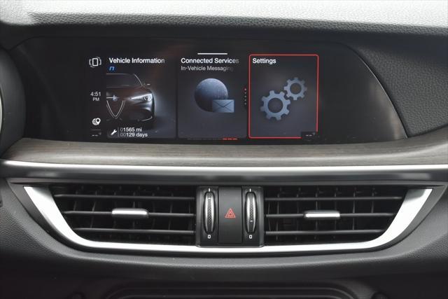 Photo of 2023 Gray Alfa Romeo Stelvio