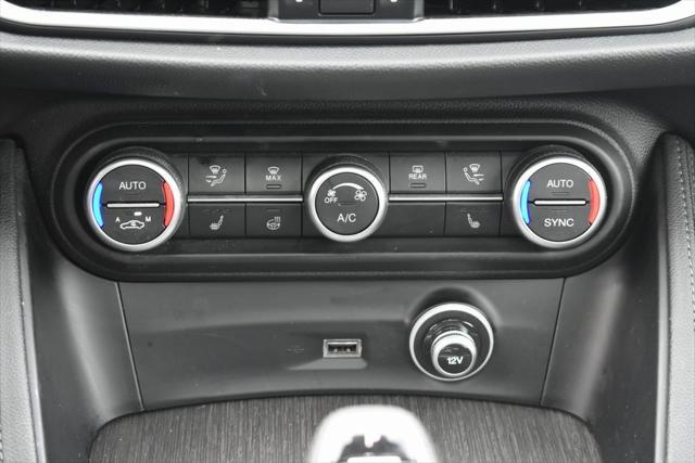 Photo of 2023 Gray Alfa Romeo Stelvio