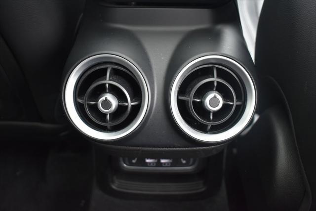 Photo of 2023 Gray Alfa Romeo Stelvio