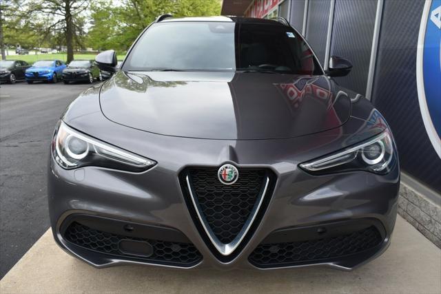 Photo of 2023 Gray Alfa Romeo Stelvio