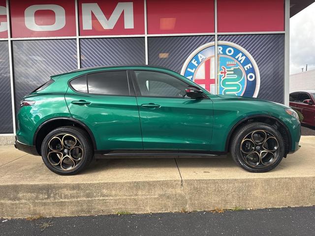Photo of 2025 Verde Fangio Metallic Alfa Romeo Stelvio