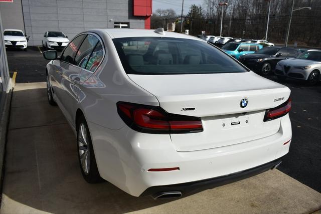 Photo of 2022 Alpine White BMW 530