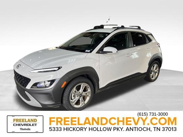 Photo of 2023 Lunar White Hyundai KONA