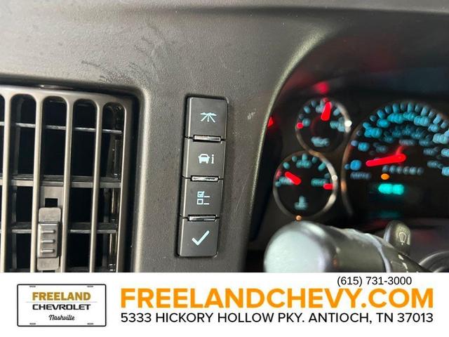 Photo of 2022 Summit White GMC Savana 2500