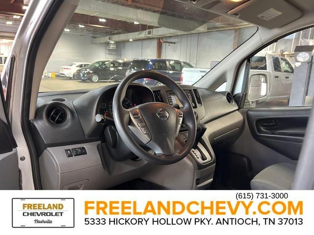 Photo of 2019 Brilliant Silver Metallic Nissan NV200