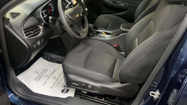 Photo of 2022 Northsky Blue Metallic Chevrolet Malibu
