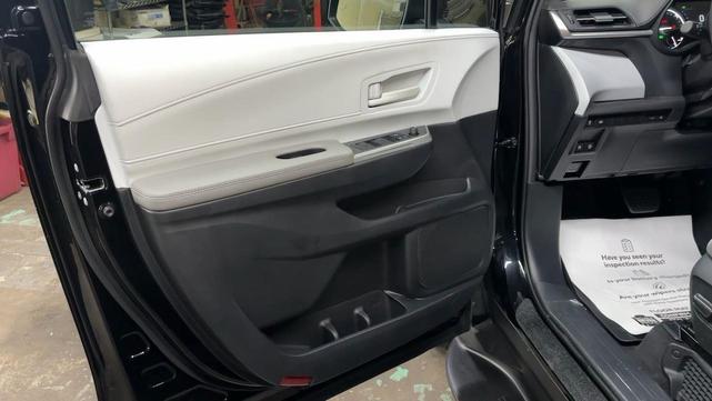 Photo of 2025  Toyota Sienna
