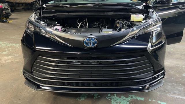 Photo of 2025  Toyota Sienna