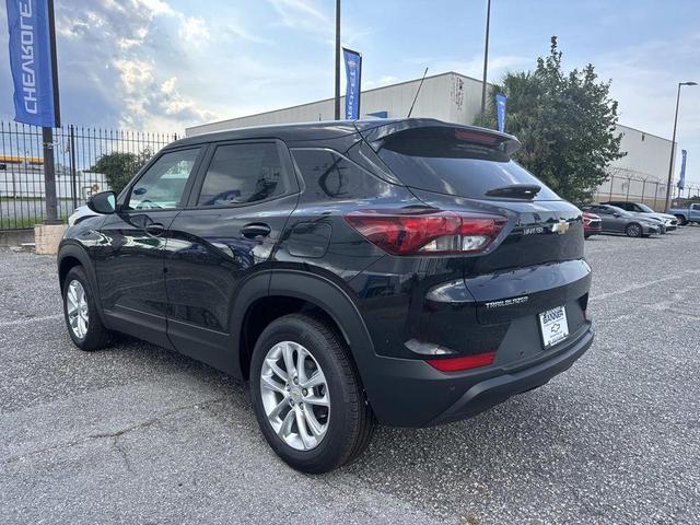 Photo of 2026 Mosaic Black Metallic Chevrolet Trailblazer