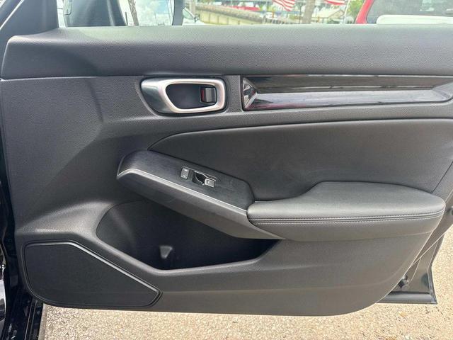 Photo of 2024 Crystal Black Pearl Honda Civic