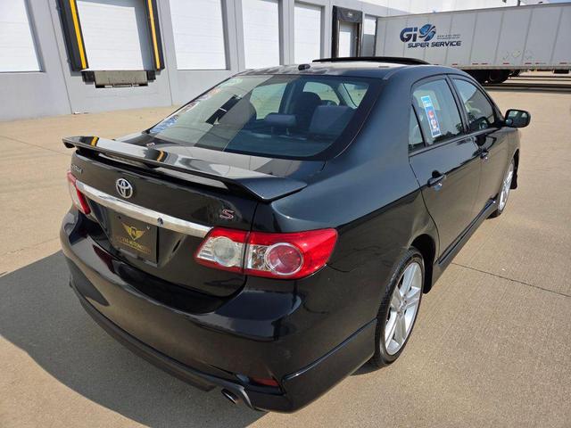 Photo of 2013 Black Toyota Corolla