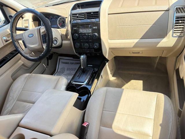 Photo of 2011 White Suede Ford Escape
