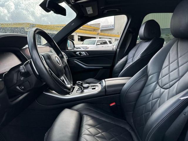 Photo of 2023 Black Sapphire Metallic BMW X5