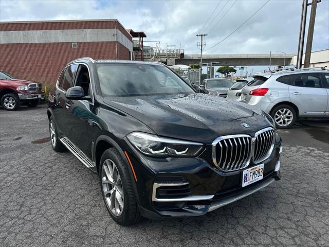 Photo of 2023 Black Sapphire Metallic BMW X5