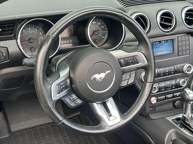 Photo of 2023 Iconic Silver Metallic Ford Mustang