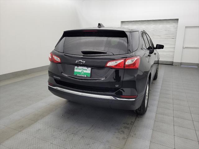 Photo of 2020 Mosaic Black Metallic Chevrolet Equinox