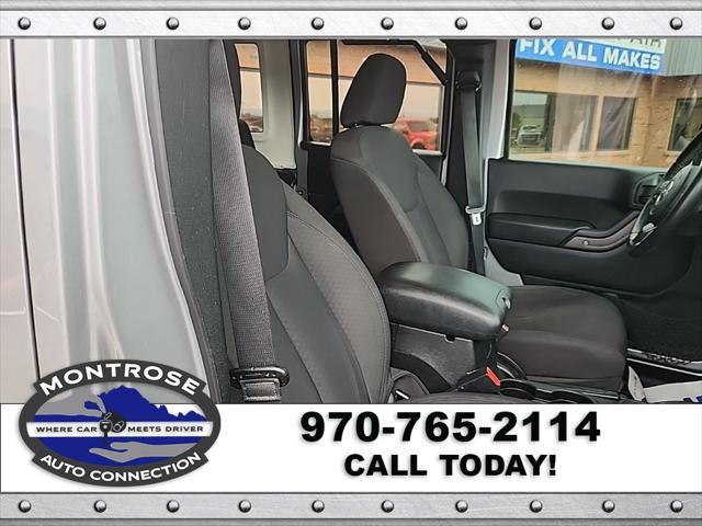 Photo of 2015 Billet Silver Metallic Clearcoat Jeep Wrangler Unlimited