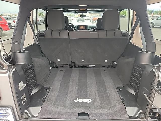 Photo of 2015 Billet Silver Metallic Clearcoat Jeep Wrangler Unlimited