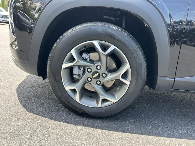 Photo of 2025 Mosaic Black Metallic Chevrolet Trax
