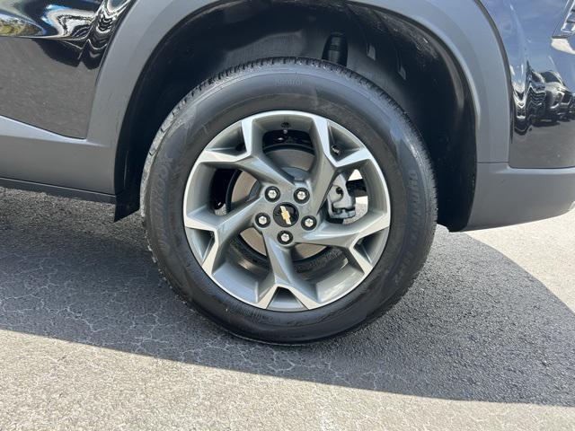 Photo of 2025 Mosaic Black Metallic Chevrolet Trax