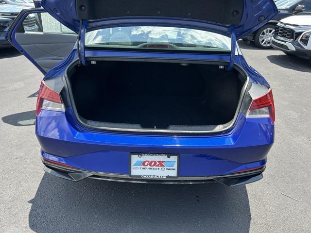 Photo of 2022 Intense Blue Hyundai ELANTRA