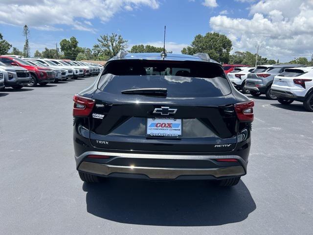 Photo of 2024 Mosaic Black Metallic Chevrolet Trax
