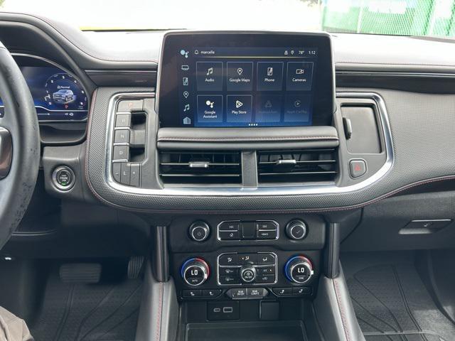 Photo of 2024 Summit White Chevrolet Suburban
