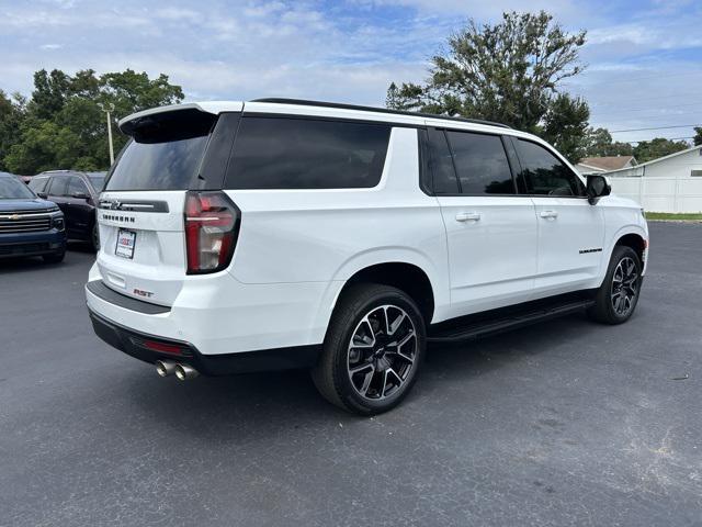 Photo of 2024 Summit White Chevrolet Suburban