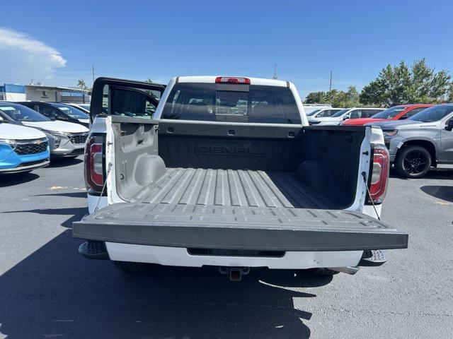 Photo of 2018 White Frost Tricoat GMC Sierra 1500